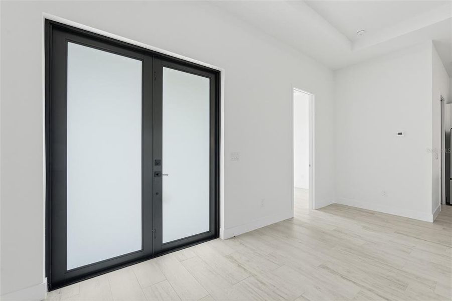 Spacious, unfurnished interior of a new home in , Port Charlotte (Image 10). Spacious, unfurnished interior of a new home in , Port Charlotte (Image 10).
