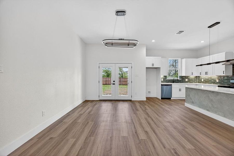 Spacious, unfurnished interior of a new home in , Fort Worth (Image 21).