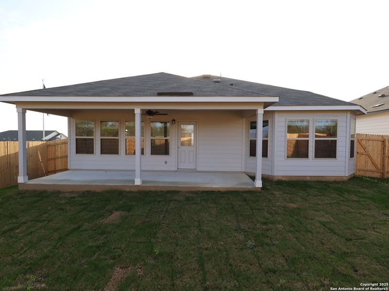 Exterior details and patio area of a home in Greenspoint Heights, Seguin (Image 23).