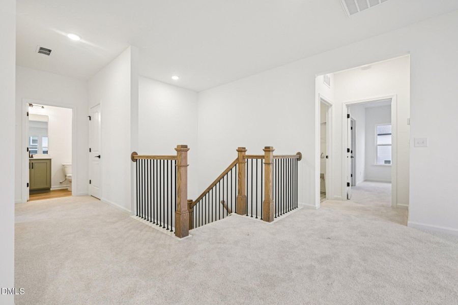 42-web-or-mls-Erastus Ct-S0502-042