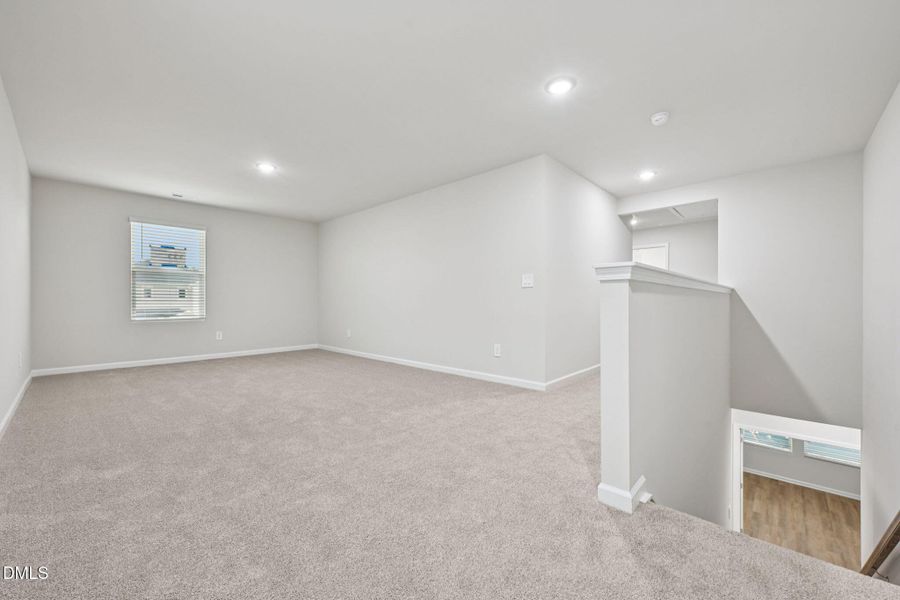 20-web-or-mls-Raleigh - Oak Manor - 536