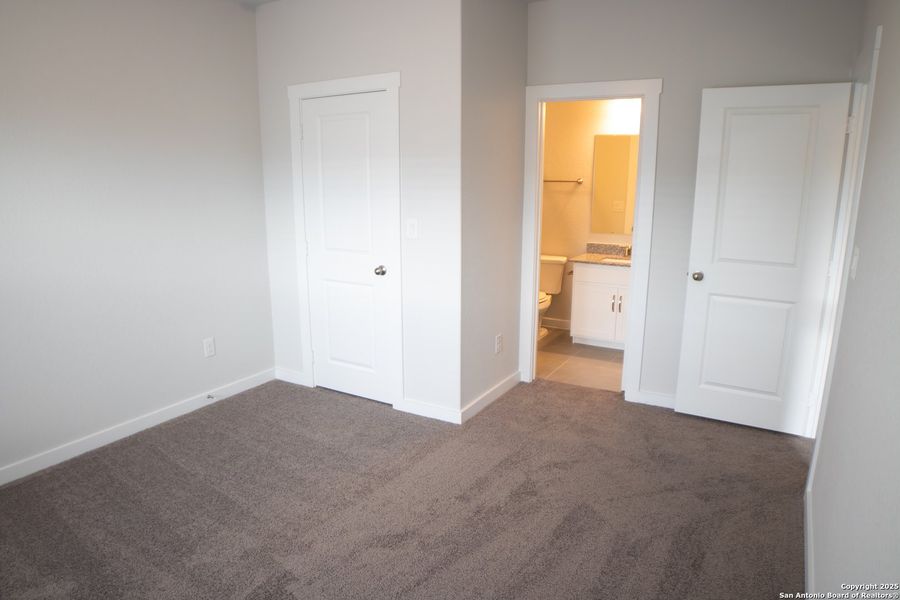 Spacious, unfurnished interior of a new home in Ladera - High Point 45', San Antonio (Image 19). Spacious, unfurnished interior of a new home in Ladera - High Point 45', San Antonio (Image 19).