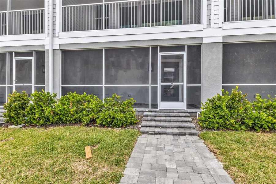 Exterior details and patio area of a home in Seahaven, Punta Gorda (Image 30).