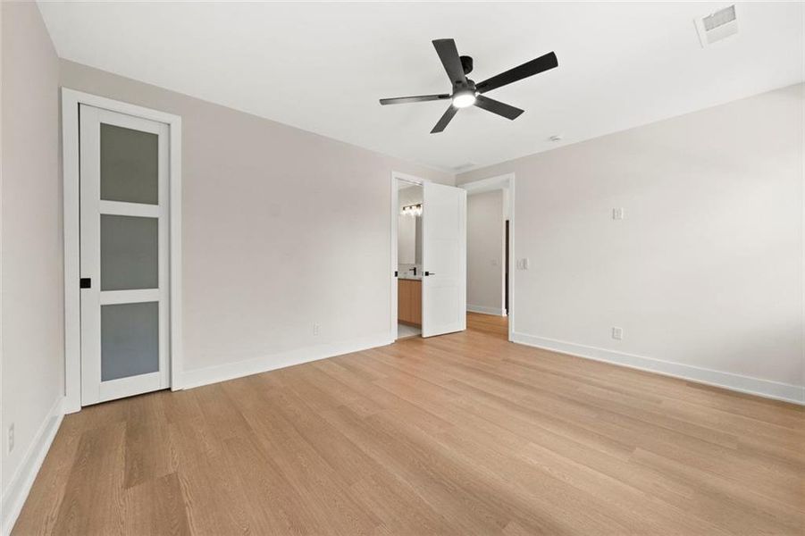 Spacious, unfurnished interior of a new home in , Fairburn (Image 22).