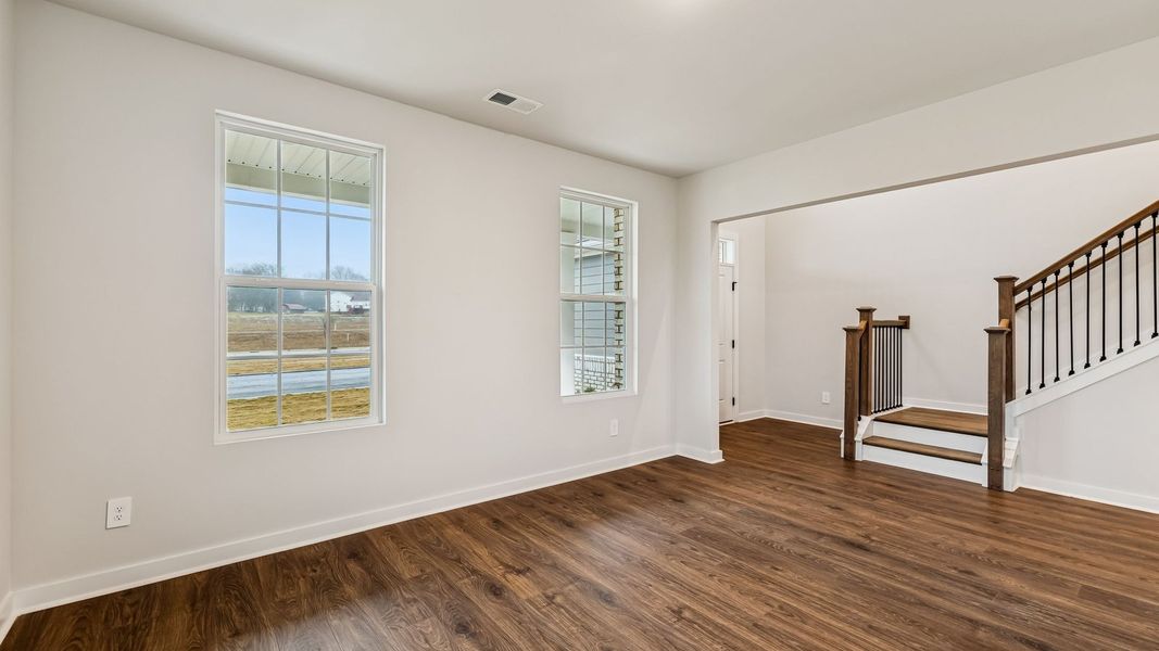 Representative unfurnished interior of a home built from the Stonebrook II by D.R. Horton in Harvest Point, Spring Hill (Image 26). Representative unfurnished interior of a home built from the Stonebrook II by D.R. Horton in Harvest Point, Spring Hill (Image 26).