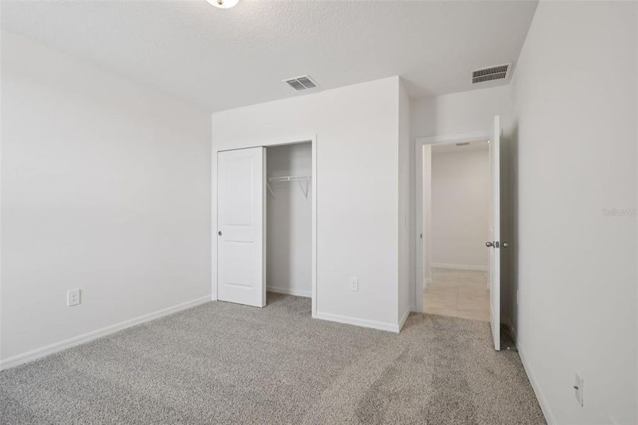 Spacious, unfurnished interior of a new home in Hamilton Bluff - Signature Series, Lake Hamilton (Image 25).