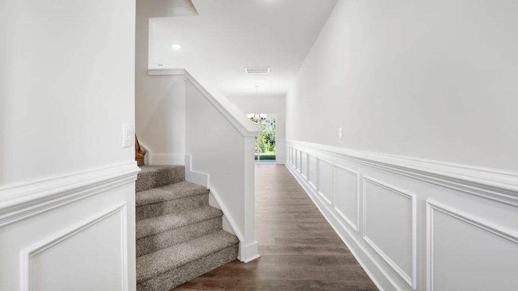 Spacious, unfurnished interior of a new home in Ken's Crossing, Moore (Image 14).
