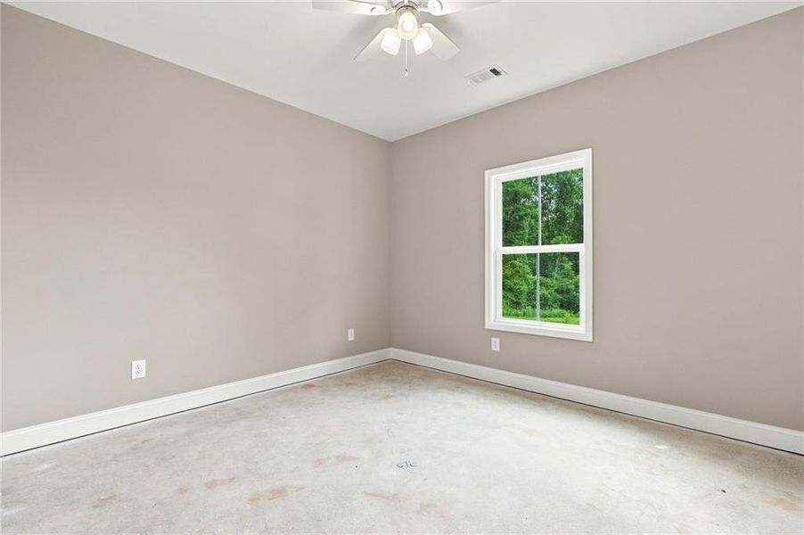 Spacious, unfurnished interior of a new home in , Jasper (Image 37).