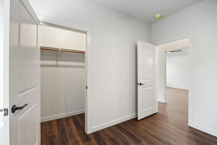 Spacious, unfurnished interior of a new home in , Granbury (Image 28). Spacious, unfurnished interior of a new home in , Granbury (Image 28).