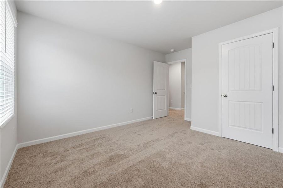 Spacious, unfurnished interior of a new home in Concord Oaks, Powder Springs (Image 21).