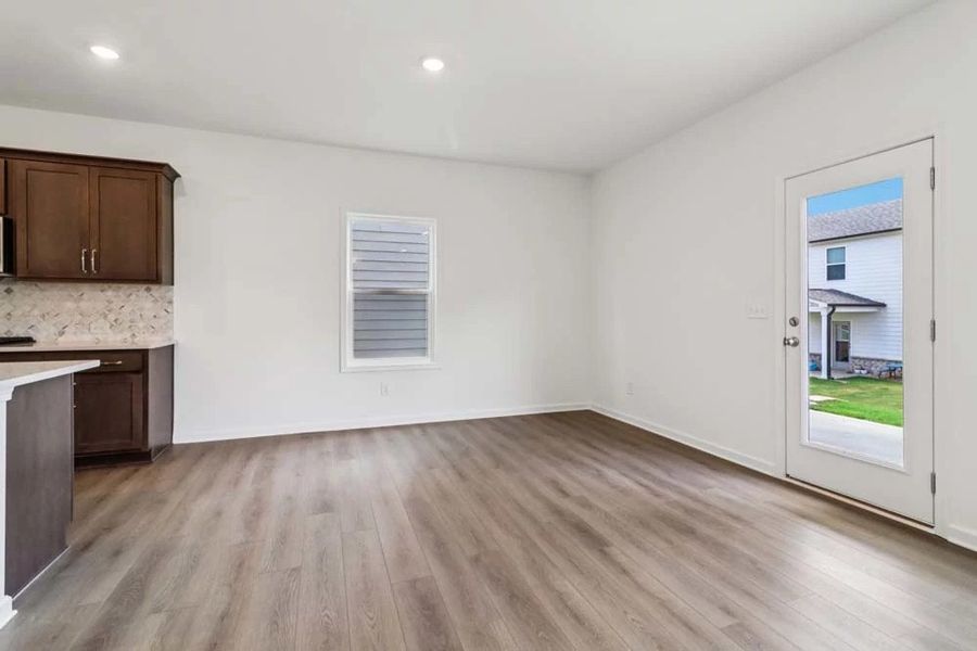Sample Photo: Breakfast Nook Sample Photo: Breakfast Nook