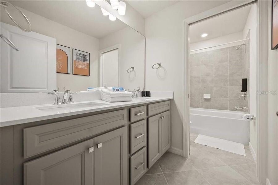 Furnished interior view inside a new home in , Clermont (Image 22).