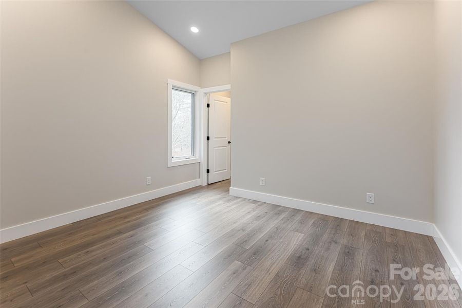 Right Wing-A 2 bedroom home