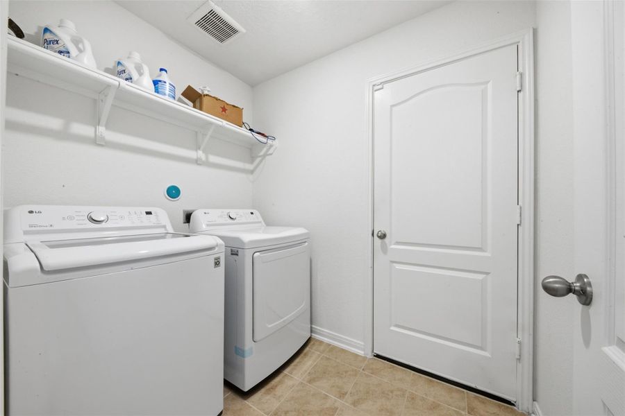Furnished interior view inside a new home in , Katy (Image 16).