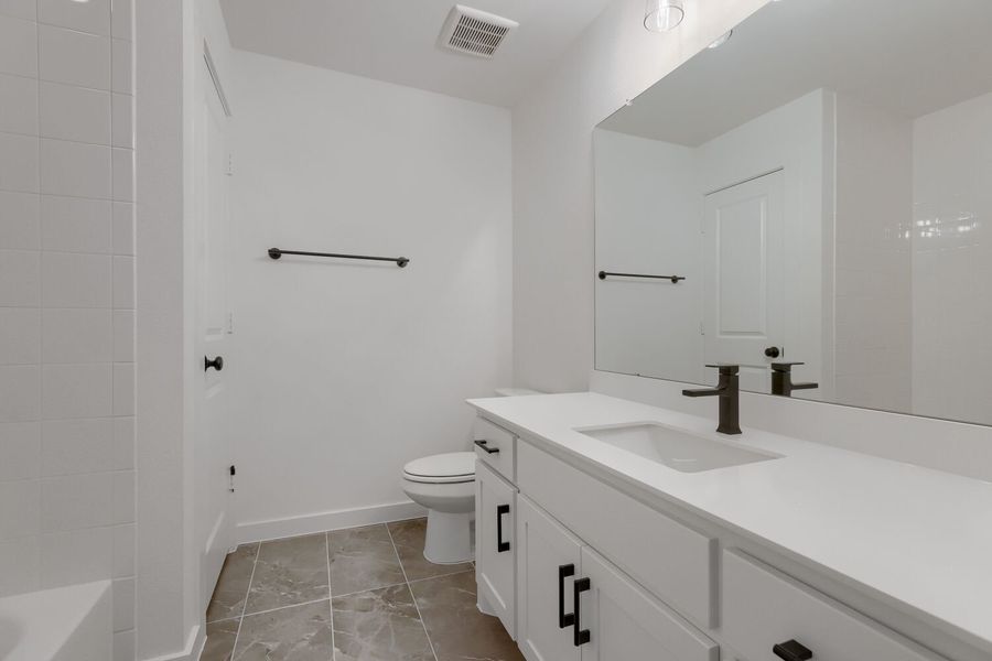 3324 Maidenhair - Full Bathroom 3324 Maidenhair - Full Bathroom