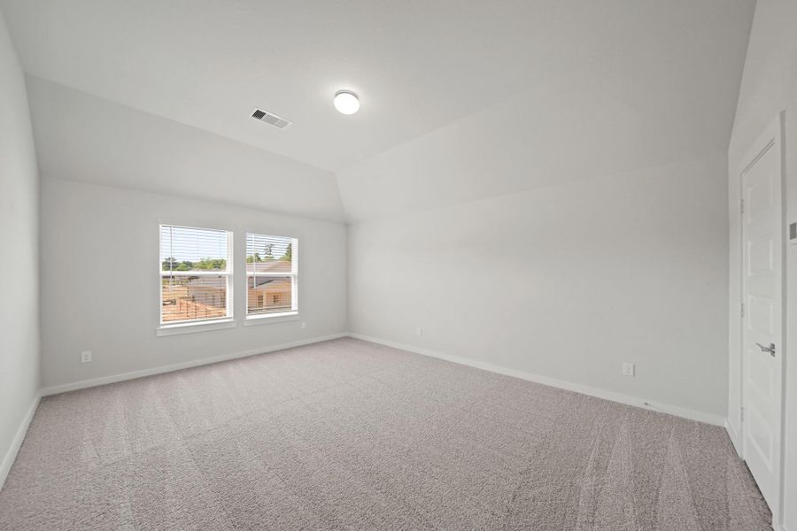 Spacious, unfurnished interior of a new home in Audubon, Magnolia (Image 11).