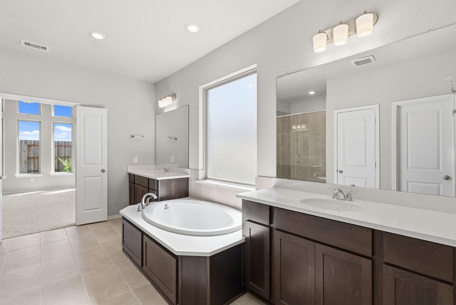 Furnished interior view inside a new home in Valencia, Manvel (Image 16). Furnished interior view inside a new home in Valencia, Manvel (Image 16).