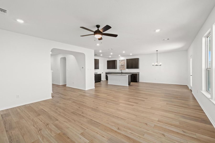 Spacious, unfurnished interior of a new home in Salerno - Heritage Collection, Round Rock (Image 17).