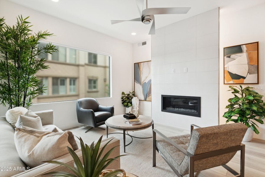 LUXE-Floorplans-BlurWindow-15 LUXE-Floorplans-BlurWindow-15