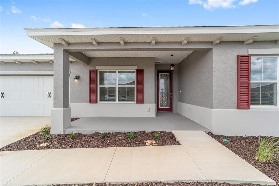 Exterior details and patio area of a home in , Ocala (Image 20).