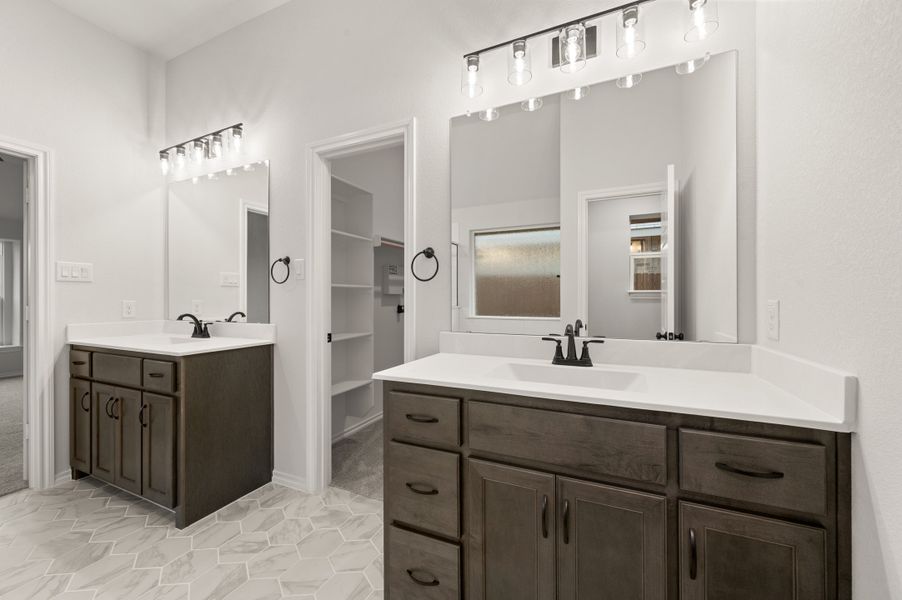 Furnished interior view inside a new home in Chisholm Hills, Cleburne (Image 10).