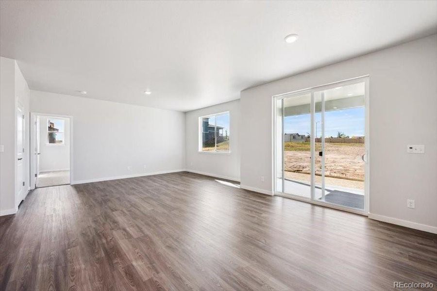 Spacious, unfurnished interior of a new home in The Aurora Highlands, Aurora (Image 15). Spacious, unfurnished interior of a new home in The Aurora Highlands, Aurora (Image 15).