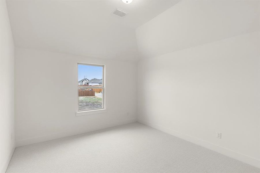 18. 8137 Twin Creek - Bed 2