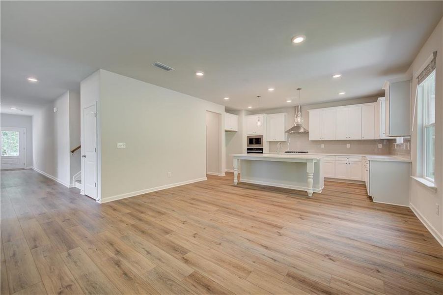 Spacious, unfurnished interior of a new home in Hamilton Lakes, Lawrenceville (Image 33).