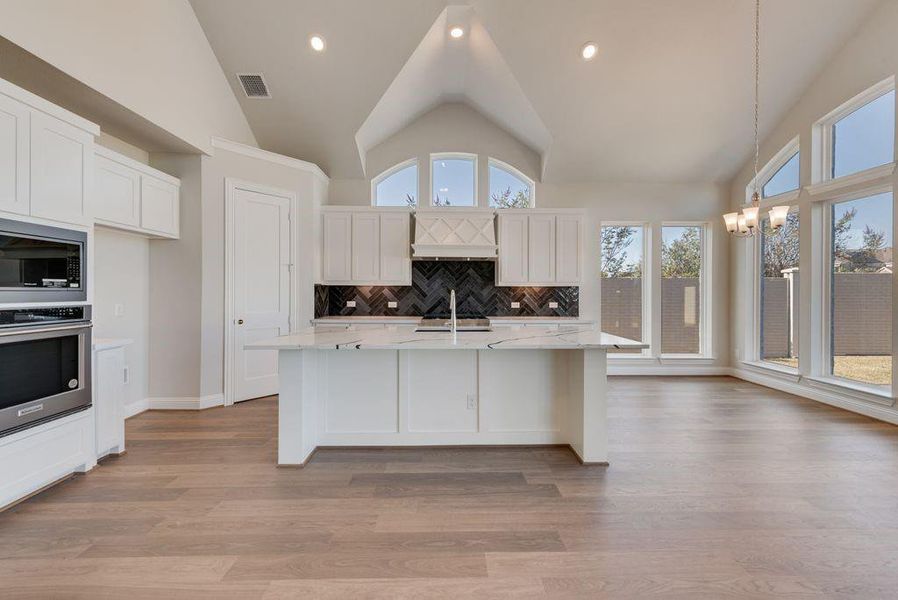 Furnished interior view inside a new home in Prairie Ridge, Venus (Image 9).