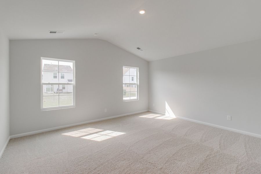 Spacious, unfurnished interior of a new home in Bluefield, Lexington (Image 22). Spacious, unfurnished interior of a new home in Bluefield, Lexington (Image 22).