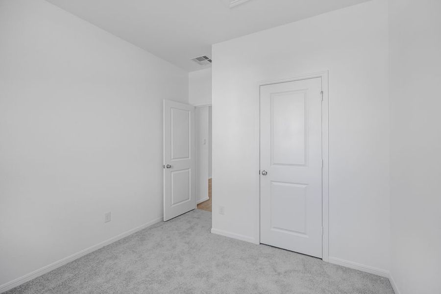 Spacious, unfurnished interior of a new home in Brookewater 45s, Rosenberg (Image 23).