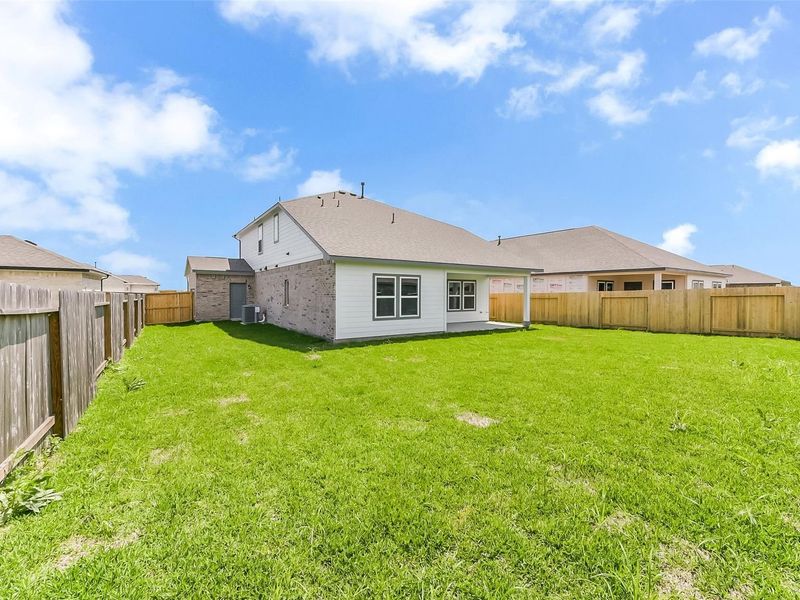 Exterior details and patio area of a home in River Ranch Meadows, Dayton (Image 22).