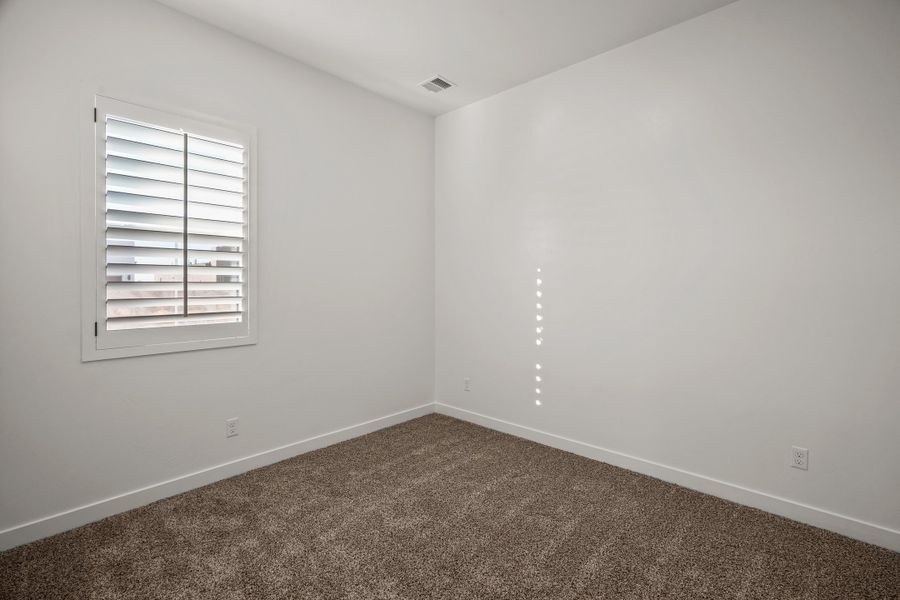 Spacious, unfurnished interior of a new home in Tierra Del Este 91, El Paso (Image 19). Spacious, unfurnished interior of a new home in Tierra Del Este 91, El Paso (Image 19).
