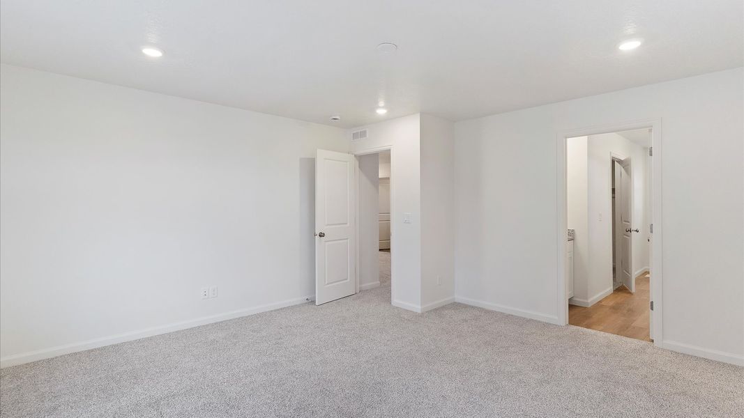 Spacious, unfurnished interior of a new home in Green Valley Ranch, Aurora (Image 22). Spacious, unfurnished interior of a new home in Green Valley Ranch, Aurora (Image 22).