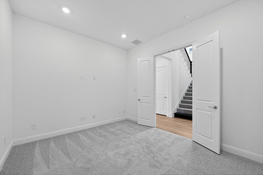 Spacious, unfurnished interior of a new home in The Ridge at Northlake, Northlake (Image 26).