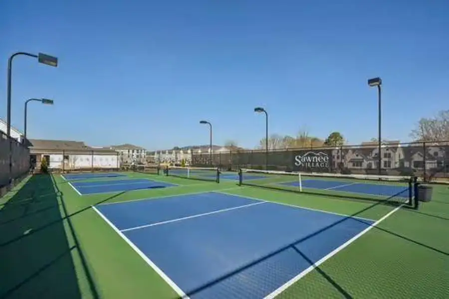 Community amenities in Promenade at Sawnee Village, Cumming (Image 5).