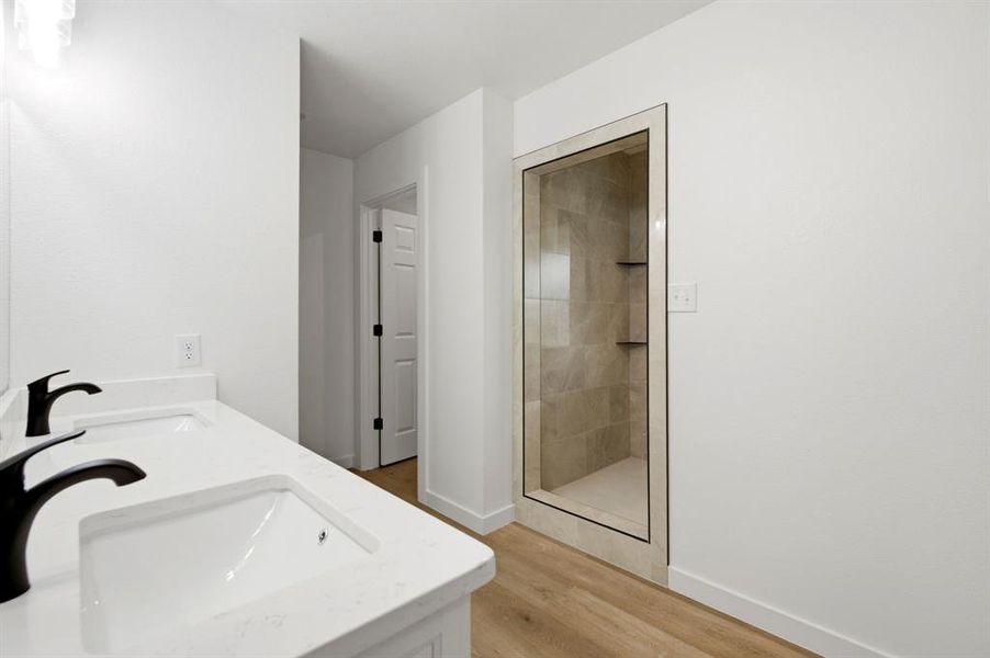 Furnished interior view inside a new home in , Baird (Image 9).