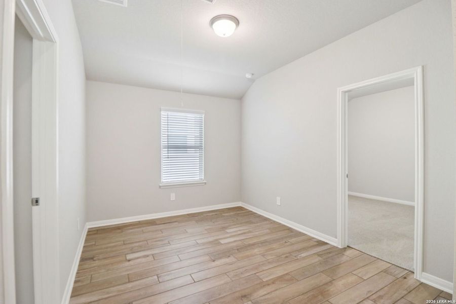 Spacious, unfurnished interior of a new home in Scenic Crest - Premier Series, Boerne (Image 19).
