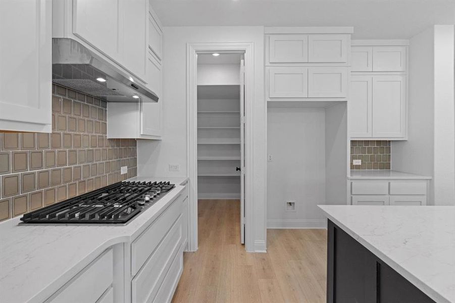 DAL_Painted Tree_Easton_3925 Menard Street (10) DAL_Painted Tree_Easton_3925 Menard Street (10)