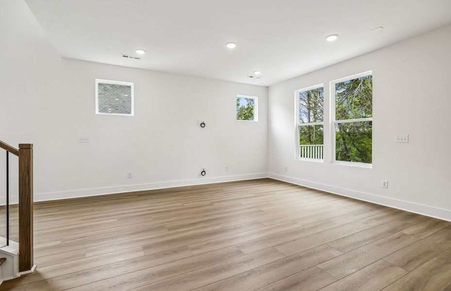 Spacious, unfurnished interior of a new home in Devonshire, Mount Juliet (Image 24).