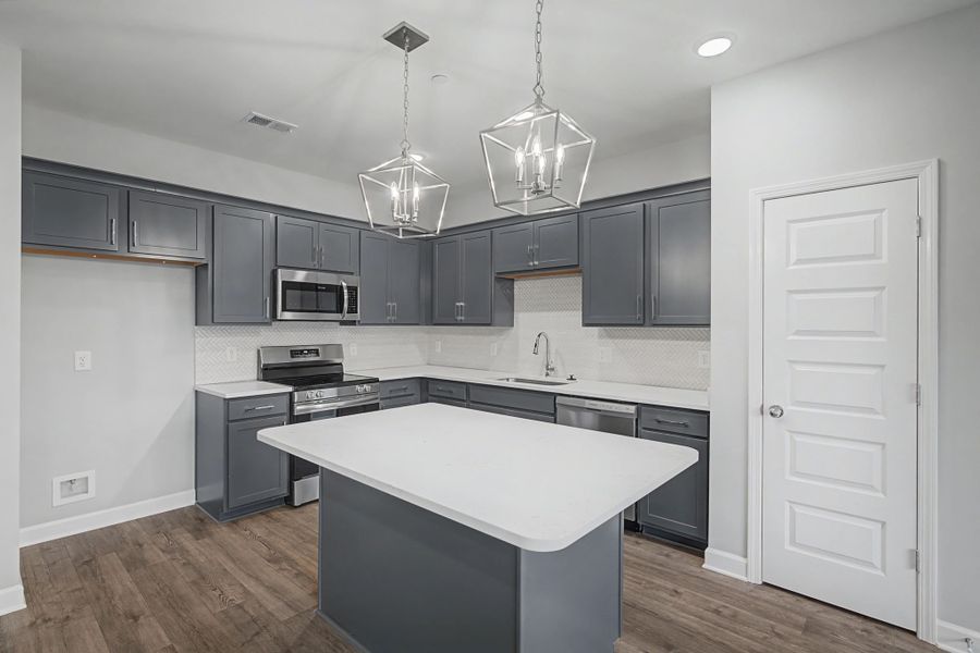 Furnished interior view inside a new home in Oxford Station, Gallatin (Image 16).