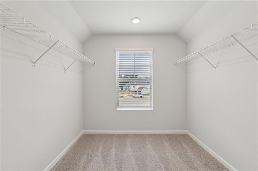 Spacious, unfurnished interior of a new home in Stephen's Landing, Loganville (Image 29).