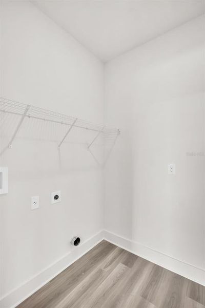 Spacious, unfurnished interior of a new home in Emerald Fields, Hudson (Image 21).