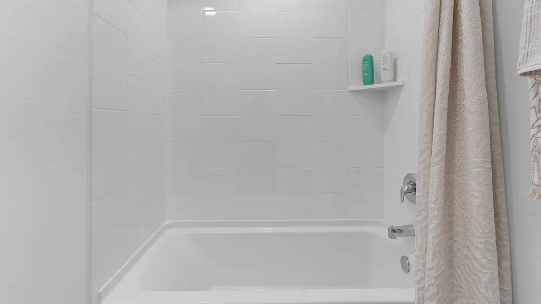 Close-up of interior finishes inside a home in Caldwell Crossing, Iowa Colony (Image 16).