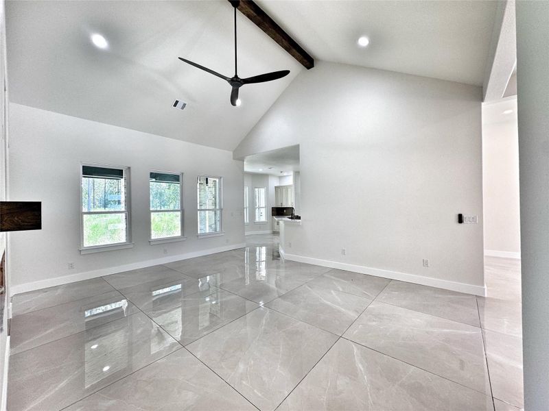 Spacious, unfurnished interior of a new home in , Dayton (Image 28).