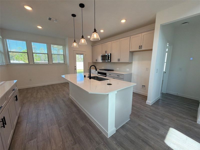 Furnished interior view inside a new home in Pulte Homes at Two Step Farm, Montgomery (Image 7).