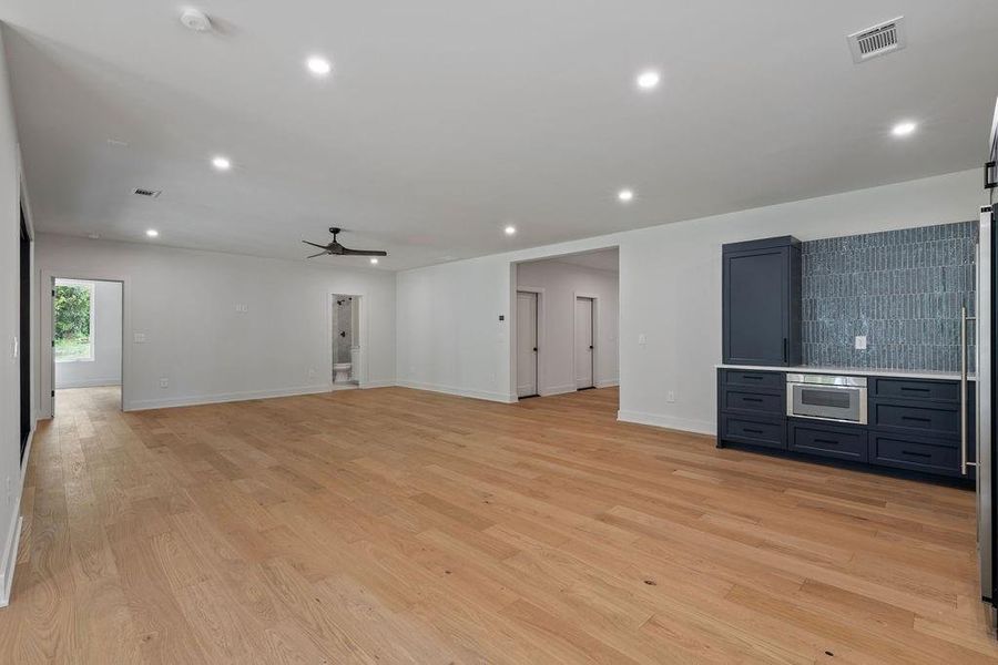 Spacious, unfurnished interior of a new home in Aster, Roswell (Image 70).