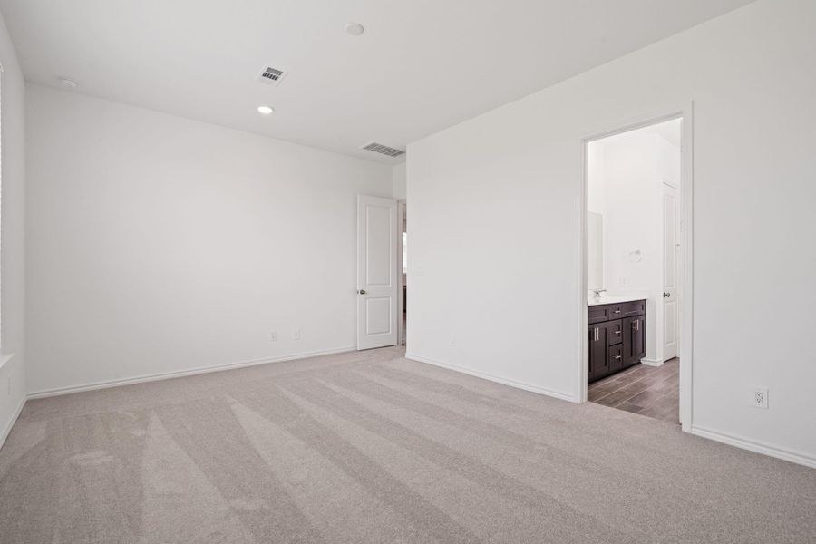 Spacious, unfurnished interior of a new home in Montgomery Bend, Montgomery (Image 12). Spacious, unfurnished interior of a new home in Montgomery Bend, Montgomery (Image 12).