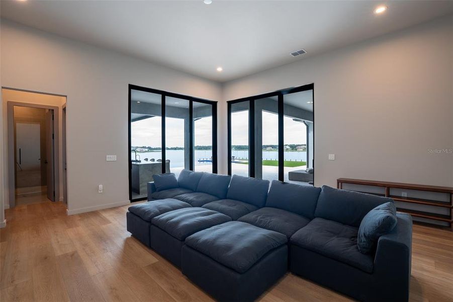 Image 52 of a home in .