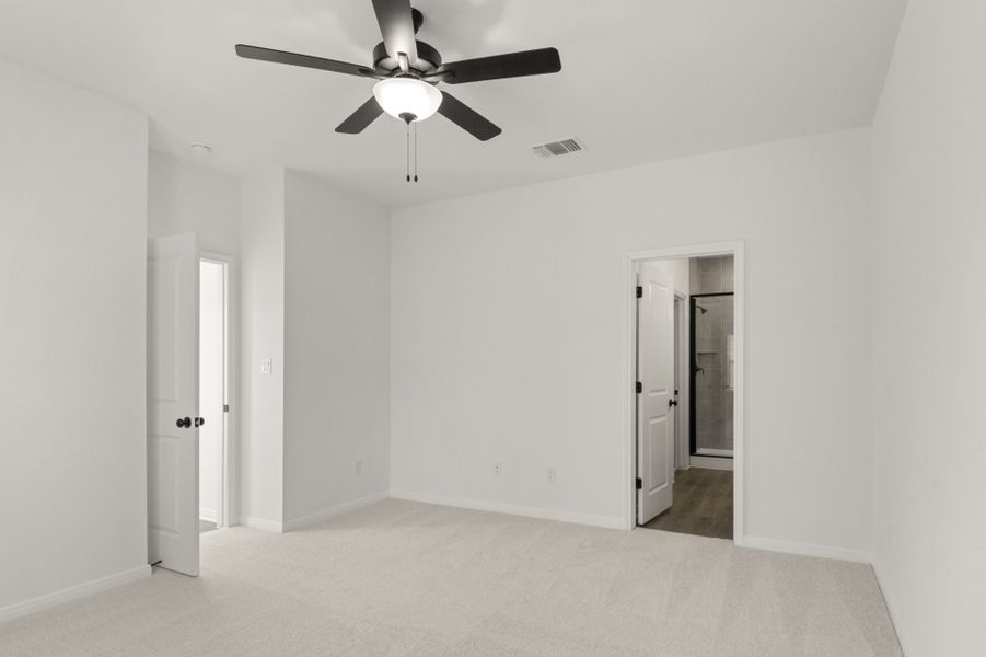 Spacious, unfurnished interior of a new home in Blanco Vista, San Marcos (Image 41).